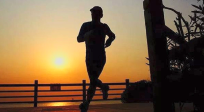 晨跑和夜跑哪个更健康 晨跑和夜跑的区别
